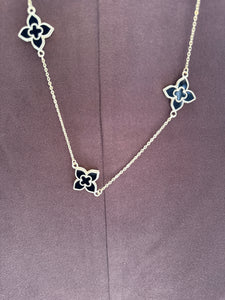 4 LEAF CLOVE LONG NECKLACE
