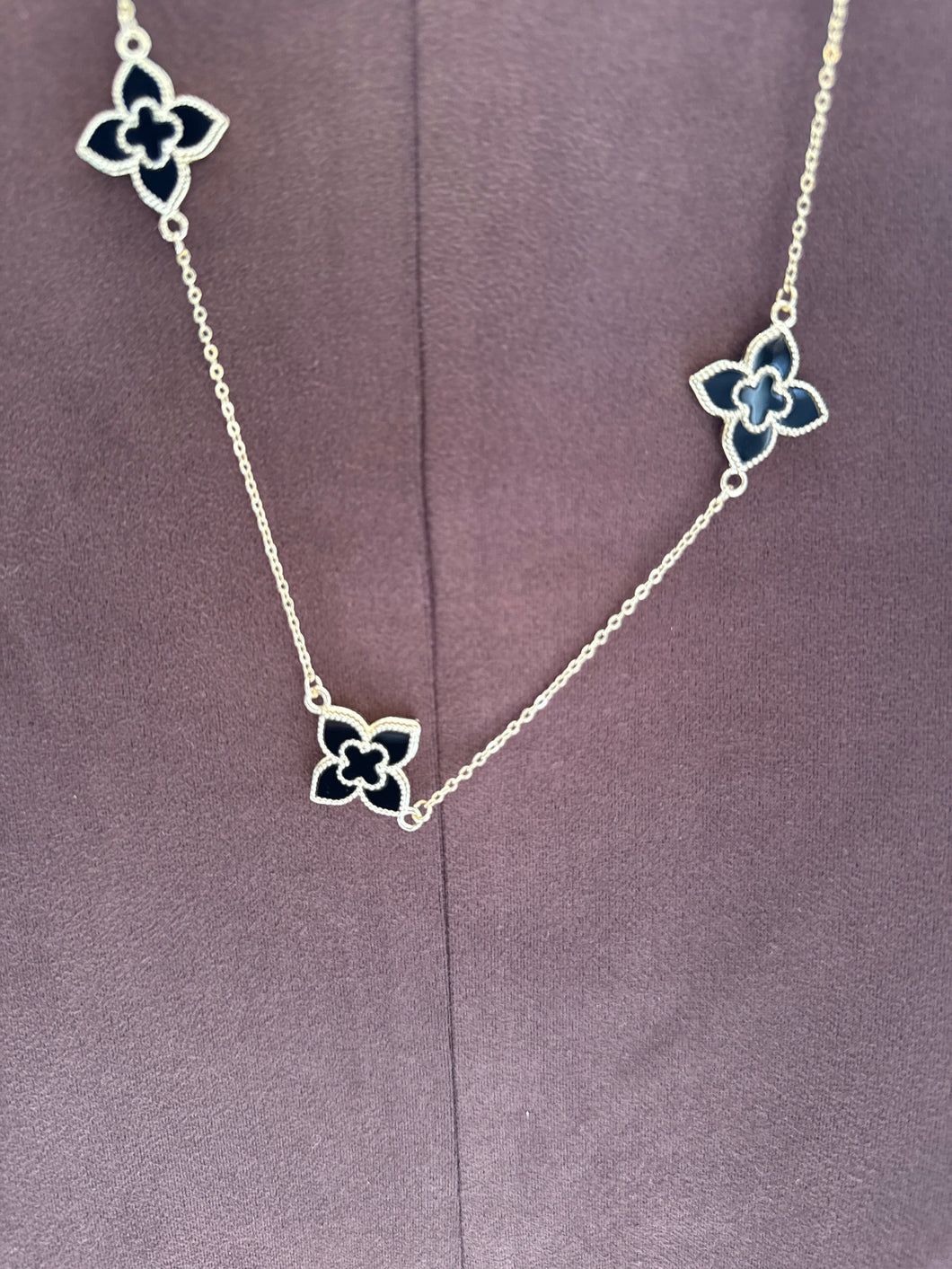 4 LEAF CLOVE LONG NECKLACE