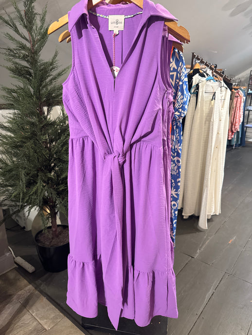 SLEEVELESS COLLARED WRAP DRESS