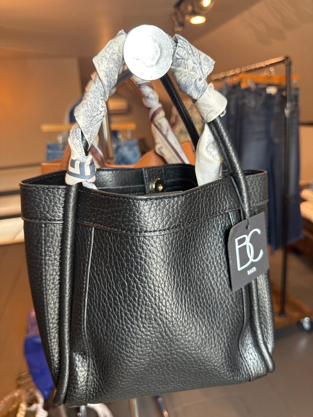 Leather Medium Bag in Black