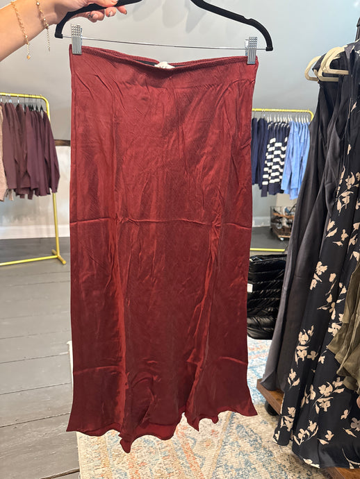 Flowy Midi Skirt ( burgundy)