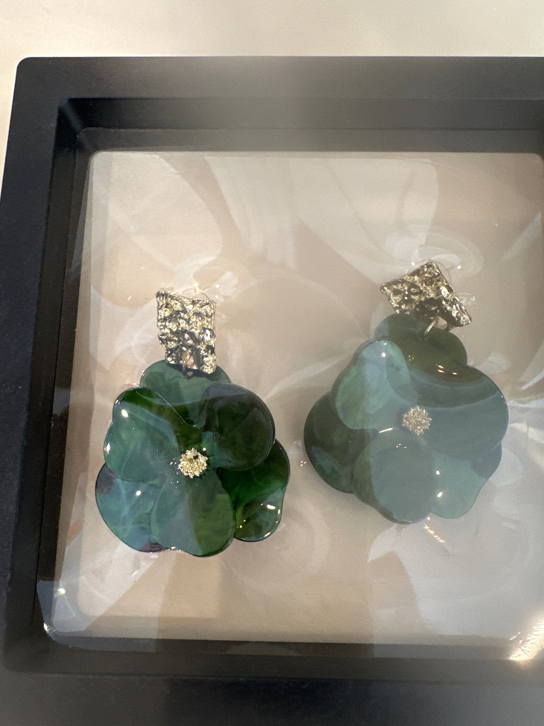 FLOWER GREEN EARRINGS