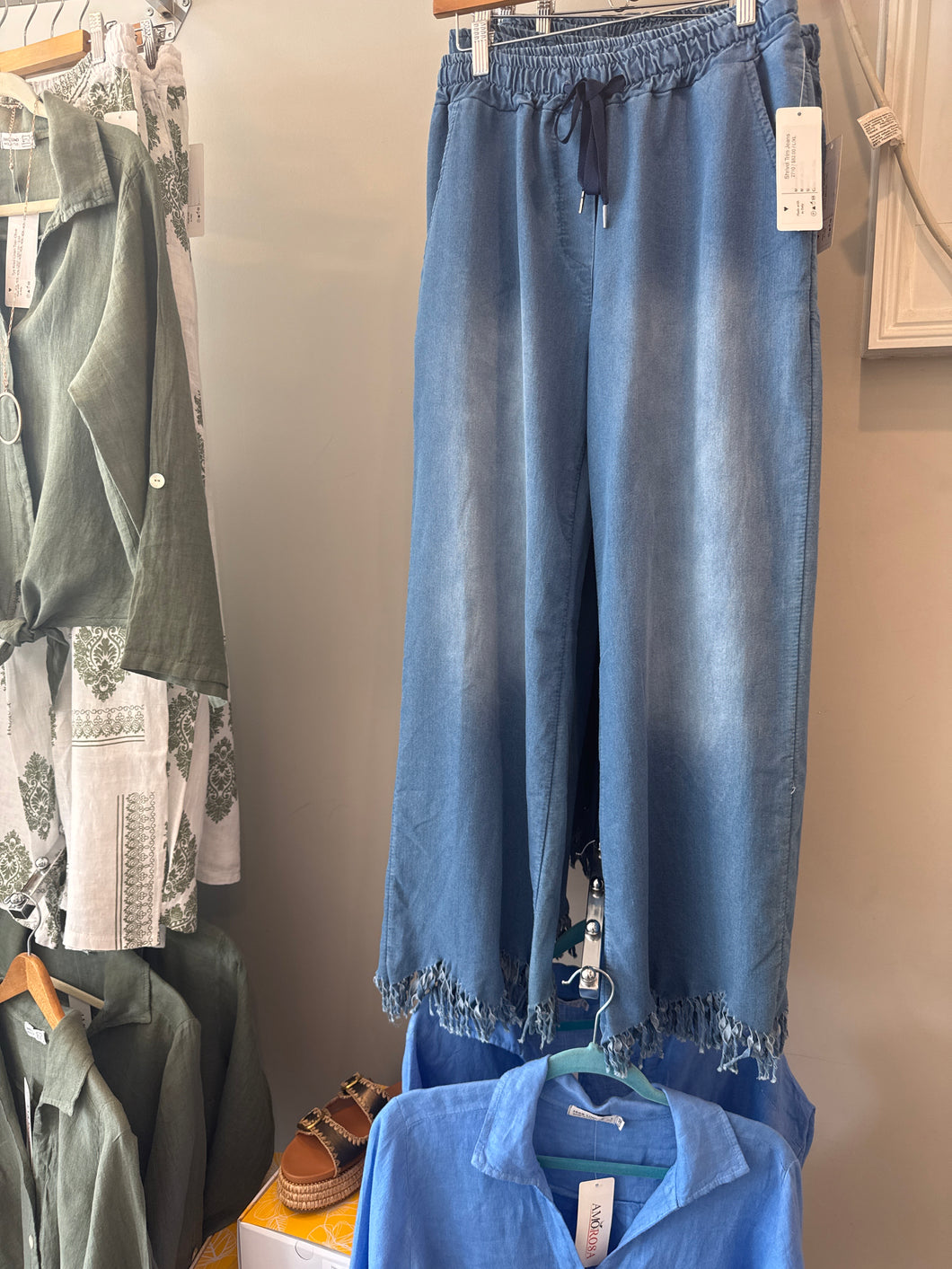 Shrivel Trim Jeans