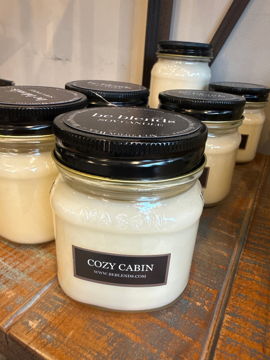 8 OZ COZY CABIN SMELL CANDLE