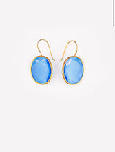 NESSA EARRING (CAT EYE STONE BLUE)