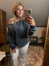 Beachy Sweatshirt (Navy)