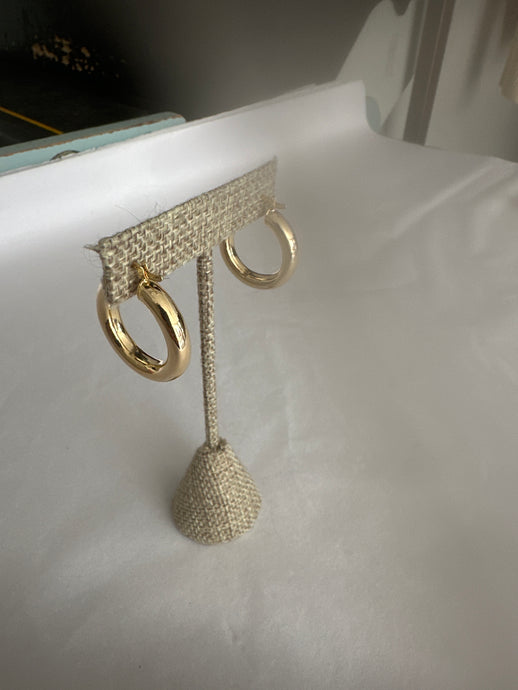 18K GF CLASSIC 25MM TUBE EARRINGS