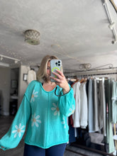 MINT DAISY SWEATER