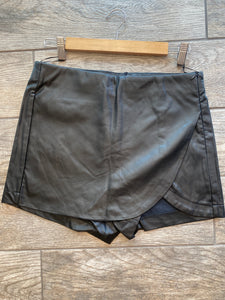 Gio Skort (Black)