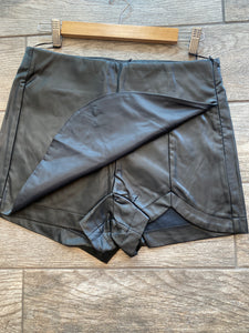 Gio Skort (Black)