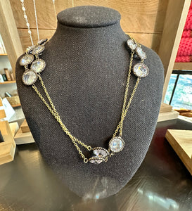 LONG BLACK AND CRYSTAL NECKLACE