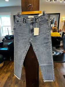 Mid Rise Slim Boyfriend Jean